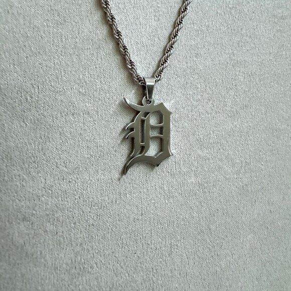 Detroit Tigers Necklace - Detroit D - 3mm Rope - 22 Inch Chain Baseball Necklace - Picture 2 of 3